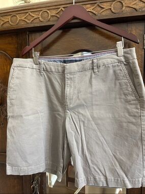 Tommy Hilfiger Light Gray Cotton Casual Shorts